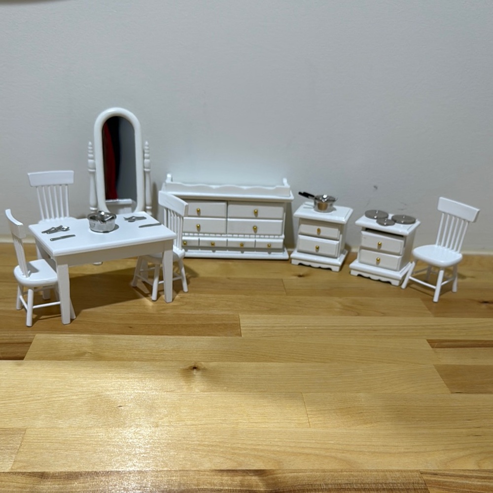 White Dollhouse Furniture Set